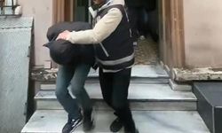 Taksim’de 'Borcunu sileceğiz' yalanıyla alıkonulup darbedildi
