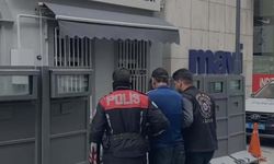 İzmir'de uyuşturucu operasyonunda 4 tutuklama