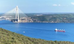 İstanbul Boğazı'nda gemi trafiği çift yönlü kapatıldı