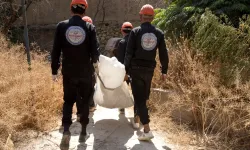 Suriye'nin Türkiye sınırı yakınlarında 30 kişinin kalıntıları bulundu