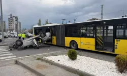 Kayseri'de özel halk otobüsü ile otomobil çarpıştı: 9 yaralı