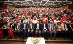 Kreş öğrencilerinin yıl sonu gösterisi büyük beğeni topladı