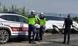 Muğla'da turistleri taşıyan midibüs devrildi: 1 yaralı