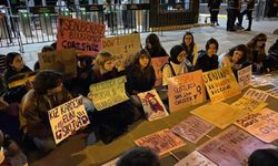 Kadın cinayeti protestosuna katılan 5 öğrenci ‘Cumhurbaşkanına hakaret’ten bugün yargı önünde