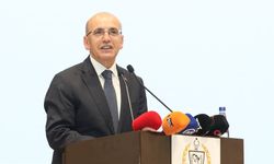 Bakan Şimşek: Piyasalardaki türbülansı iyi yönetiyoruz, liradaki değer kaybı çok cüzi