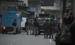 Pakistan, 3 havalimanını hedef alan Hindistan’a karşılık verdi