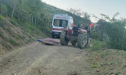Samsun'da, devrilen traktörün sürücüsü öldü