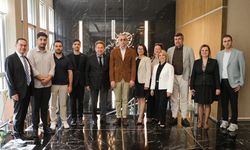 Erdal Beşikcioğlu, Üniversite öğrencileriyle buluştu
