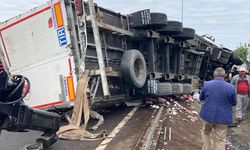 TIR'ın devrildiği kazada şoförün sol kolu koptu