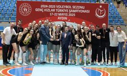 Genç Kızlar Türkiye Şampiyonası'nda şampiyon VakıfBank