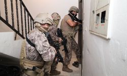 Vatandaşların banka bilgilerini yasa dışı bahis sitelerine veren şebeke çökertildi; 9 tutuklama