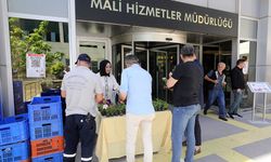 Yenimahalle Belediyesi’nden vergi uyarısı ve çiçekli sürpriz