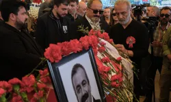 İbrahim Tatlıses ve Yılmaz Erdoğan tabutun başında gözyaşı döktü