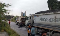 Yol kenarındaki çöpleri toplarken kamyonun çarptığı temizlik görevlisi öldü