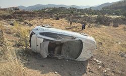 2 otomobilin karıştığı kazada 1'i çocuk 5 kişi yaralandı