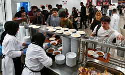 Ankara Büyükşehir’den öğrencilere barınma, beslenme, kütüphane ve giysi yıkama hizmeti