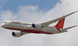 Air India uçağı, arıza nedeniyle geri döndü