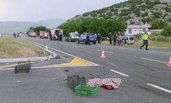 Antalya'da otomobil ile hafif ticari araç çarpıştı: 1 ölü, 3 yaralı