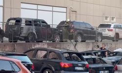 Ataşehir’de sanayi sitesinde çıkan yangında çok sayıda araç yandı