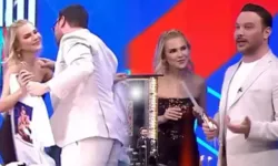 Ece Erken ‘Eniştem’ dediği Sinan Akçıl ile görüntülendi