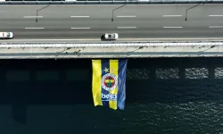Fenerbahçe Beko'nun bayrakları, 1915 Çanakkale ve Osmangazi Köprüsüne asıldı