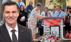 Ferdi Zeyrek’in kabrine ziyaretçi akını