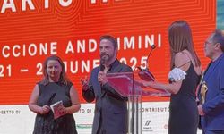 Ahmet Kural, 'Gassal' dizisindeki rolüyle İtalya'da 'En İyi Erkek Oyuncu' ödülü aldı
