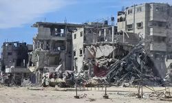 İsrail, yardım dağıtım noktasına saldırı düzenledi: En az 30 kişi hayatını kaybetti