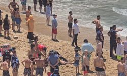 Beykoz'da denizde boğulma tehlikesi geçiren 3 kişi kurtarıldı, kaybolan 1 kişi aranıyor