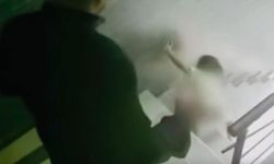 Kızına tekme atarak merdivenden düşüren baba tutuklanmıştı; babaanne de gözaltında