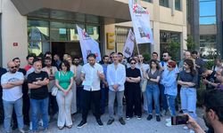 KRT TV çalışanlarının eylemi 15’inci gününde: Beşiktaş Meydanı’na eylem çağrısı