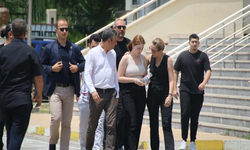 Özgür Özel, Ferdi Zeyrek'in kızı Nehir'i üniversite sınavına götürdü