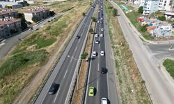 Tekirdağ-İstanbul yolunda bayram tatilinden dönüş yoğunluğu başladı