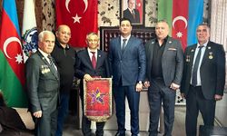 Prof. Dr. Himmet Karadal, Karabağ şehitlerinin sembolü ile onurlandırıldı