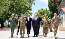 Millî Savunma Bakanı Yaşar Güler’den İran sınırındaki birliklere ziyaret