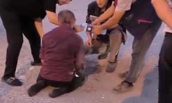 Yaya geçidinde motosiklet çarptı