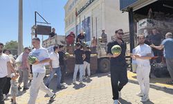 12 ton karpuzu ücretsiz dağıttılar