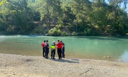 Antalya'da ırmakta akıntıya kapılan çocuk kayboldu