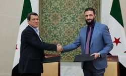 Suriye’de kritik toplantı: Mazlum Abdi ile Ahmet Şara görüştü