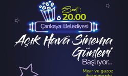 Çankaya sokakları akşamları sinema perdesine dönüşüyor