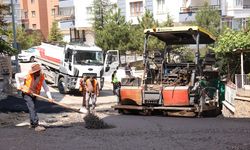 Çankaya’da asfalt seferberliği devam ediyor