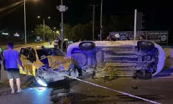 Çanakkale’de taksi ile otomobil çarpıştı :8 yaralı