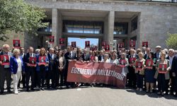 CHP'li milletvekilleri TBMM'den Adalet Bakanlığı'na yürüdü