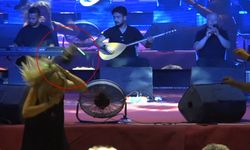 Festivalde sahne alan şarkıcının başına drone çarptı