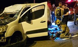 Hafif ticari araç, TIR'a çarptı; 1'i ağır, 2 yaralı