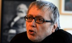 Gazeteci Hikmet Çetinkaya hayatını kaybetti