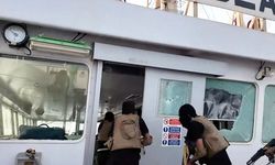 Husiler, Kızıldeniz'de bir gemiyi bombalı baskınla ele geçirip batırdı