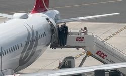 Leman Dergisi yazı işleri müdürü İstanbul Havalimanı'nda gözaltına alındı