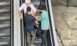 Taksim'de 67 yaşındaki adamın boğazını sıkıp gasbettiler