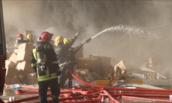 Irak'ta alışveriş merkezinde yangın: 61 ölü